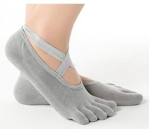 REBEKA STOPKI Z PALCAMI DO YOGI ABS 8280