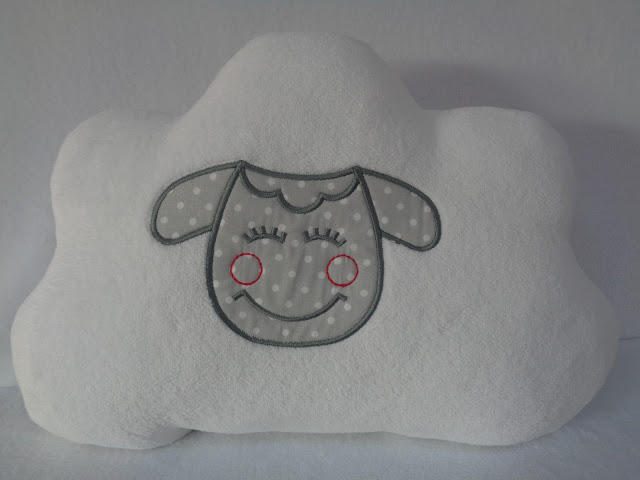 DUETBABY PODUSZKA CHMURKA/OWCA KOD 532
