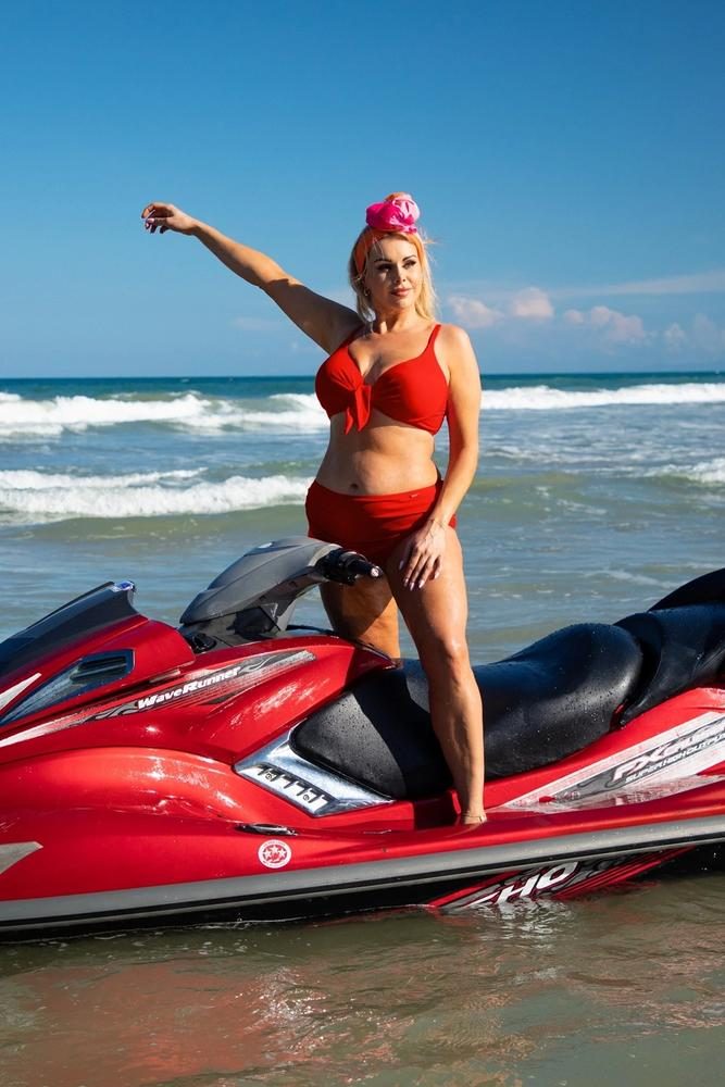 PRIMO DWUCZĘŚCIOWY KOSTIUM KĄPIELOWY MODELUJĄCY WYSZCZUPLAJĄCY PLUS SIZE BIUSTONOSZ USZTYWNIANY I WYSOKIE MAJTKI Z MARSZCZENIAMI 368