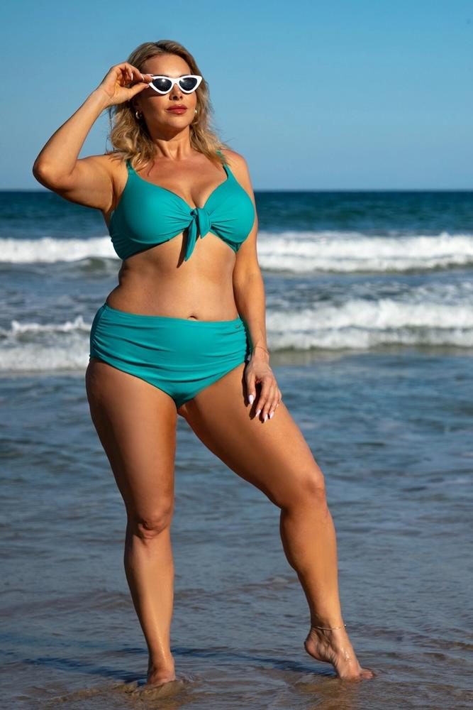 PRIMO DWUCZĘŚCIOWY KOSTIUM KĄPIELOWY MODELUJĄCY WYSZCZUPLAJĄCY PLUS SIZE BIUSTONOSZ USZTYWNIANY I WYSOKIE MAJTKI Z MARSZCZENIAMI 368