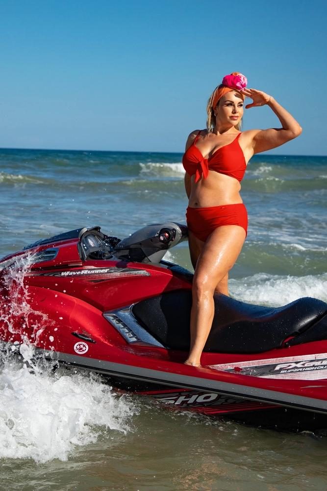PRIMO DWUCZĘŚCIOWY KOSTIUM KĄPIELOWY MODELUJĄCY WYSZCZUPLAJĄCY PLUS SIZE BIUSTONOSZ USZTYWNIANY I WYSOKIE MAJTKI Z MARSZCZENIAMI 368