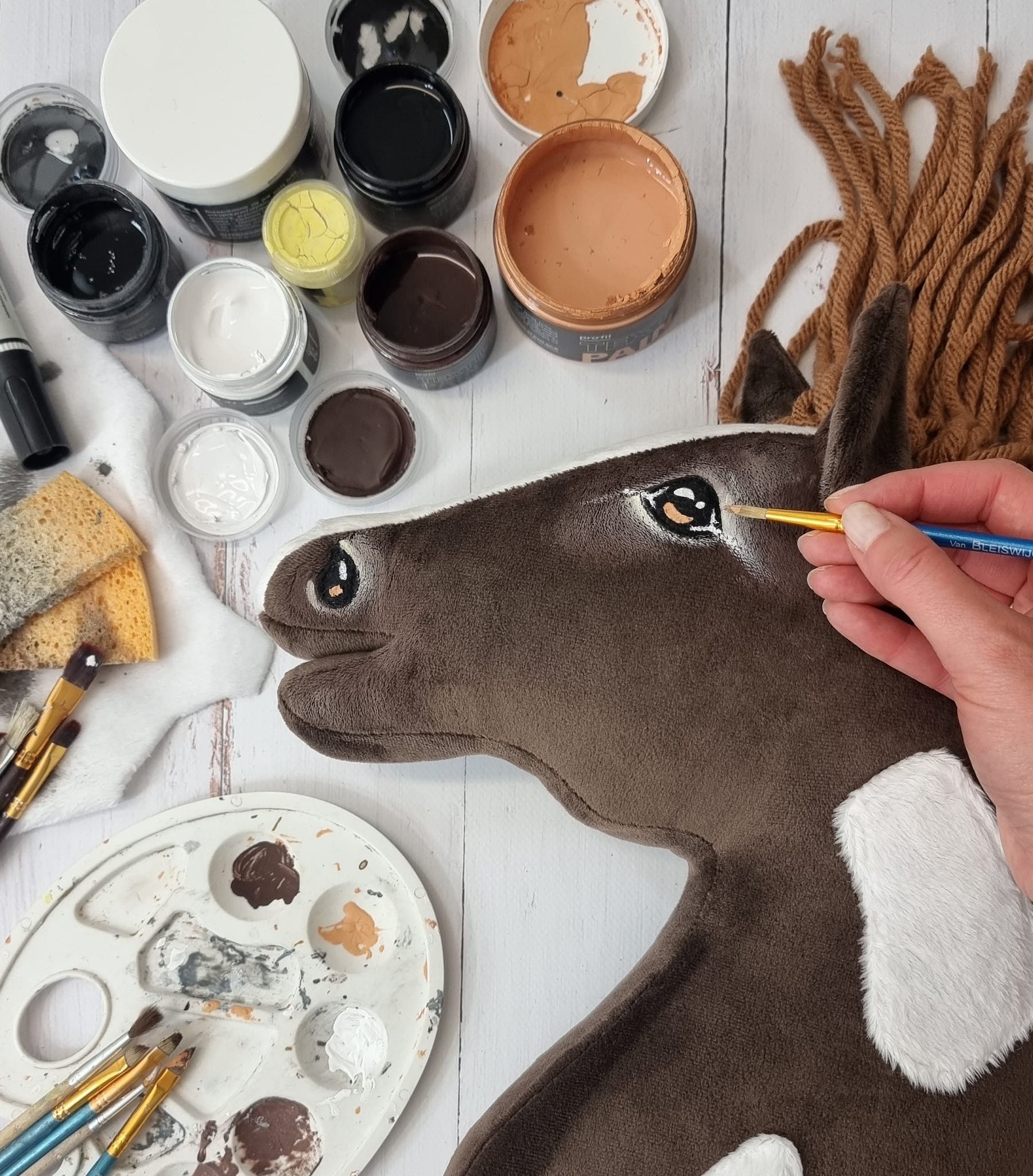 Hobby Horse Duży koń na kiju Premium - western ciemnogniady z brązową grzywą A3