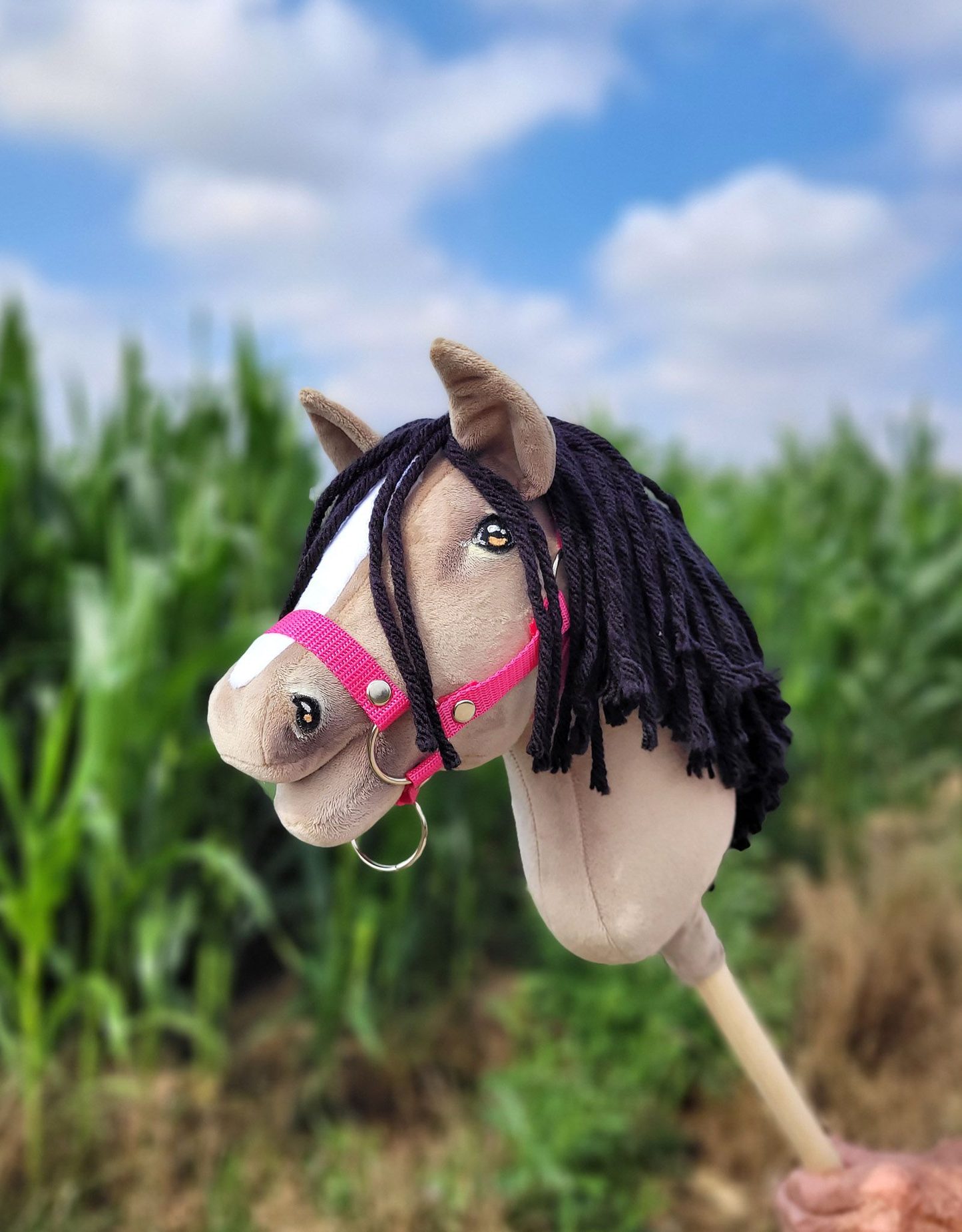 Hobby Horse Średni koń na kiju Premium beżowy bułany A4