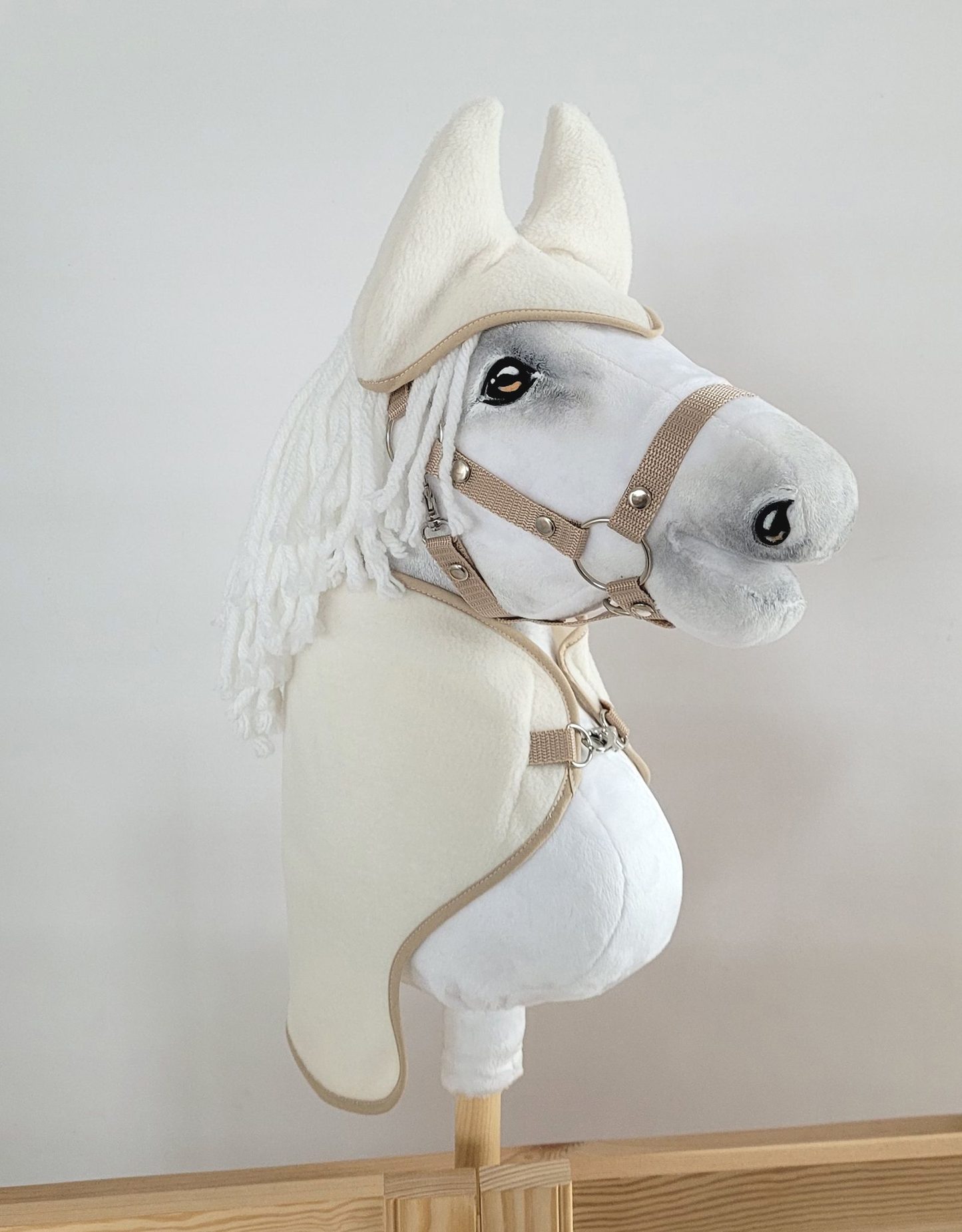Zestaw dla Hobby Horse uniwersalny A4 i A5: polarowa derka + nauszniki – kremowy