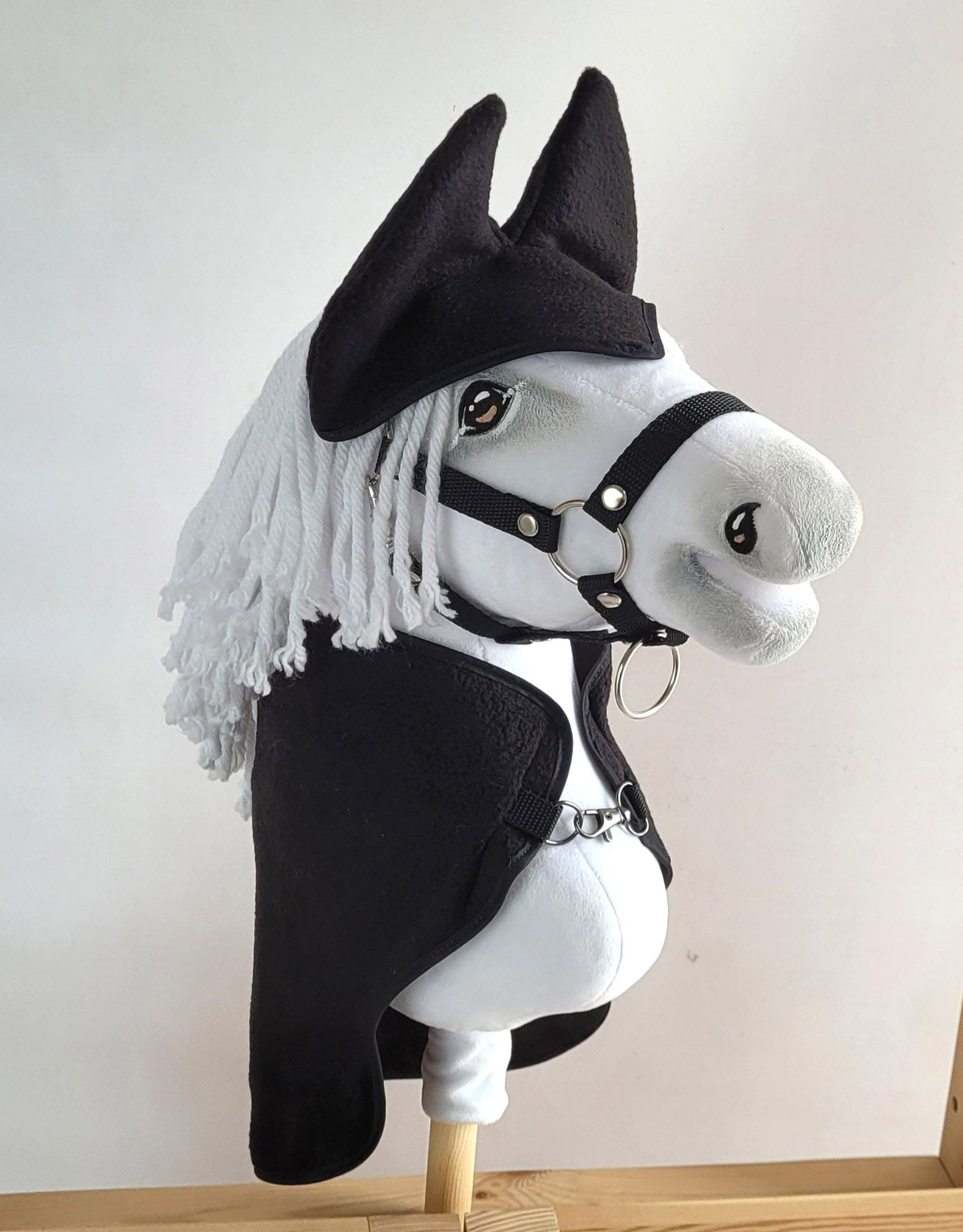 Zestaw dla Hobby Horse uniwersalny A4 i A5: polarowa derka + nauszniki – czarny