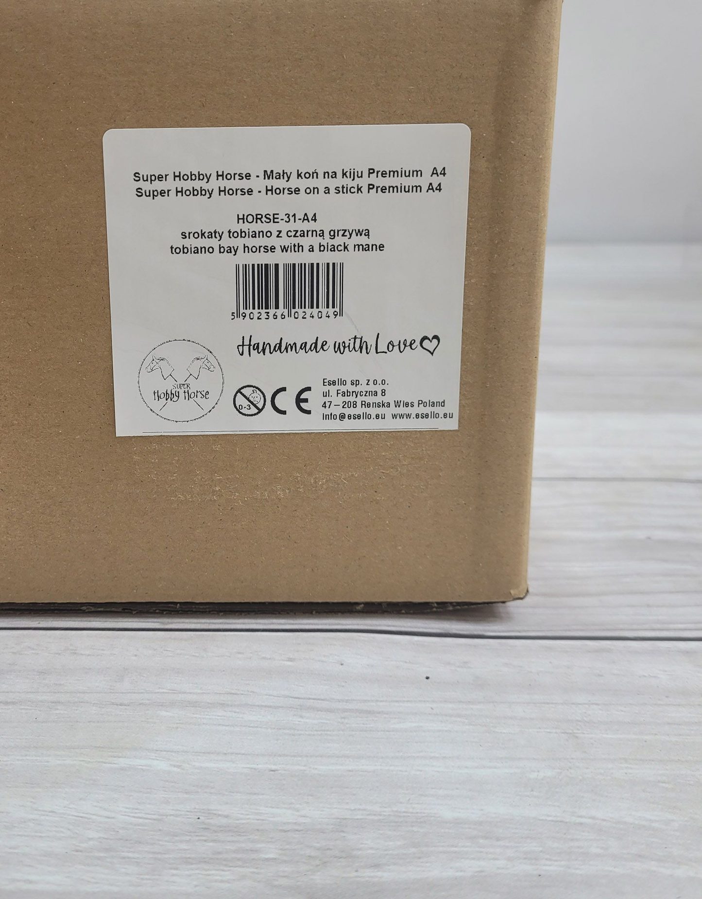 Hobby Horse Średni koń na kiju Premium srokaty tobiano z czarną grzywą A4