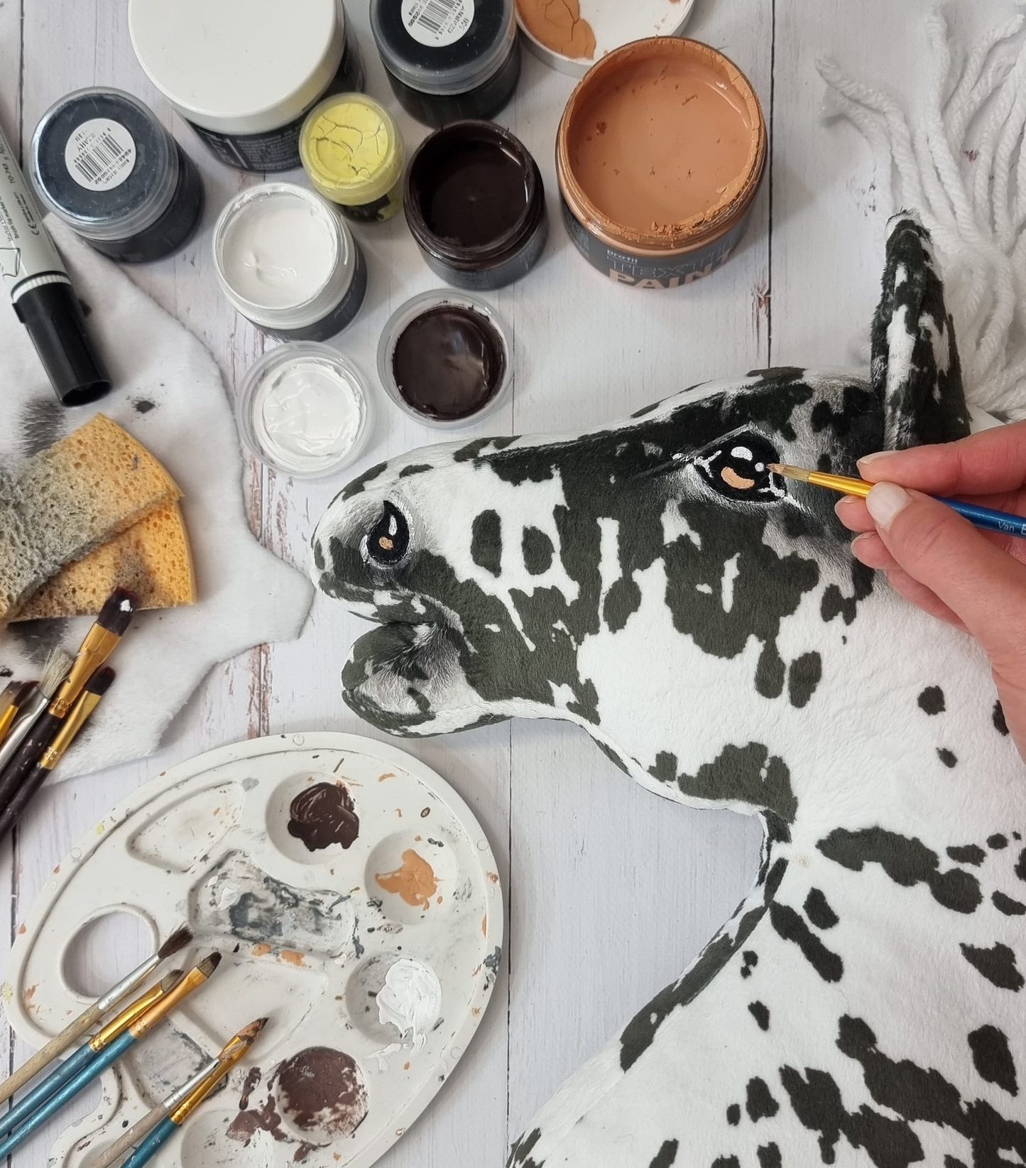 Hobby Horse Duży koń na kiju Premium - tarantowaty biało-czarny z białą grzywą A3
