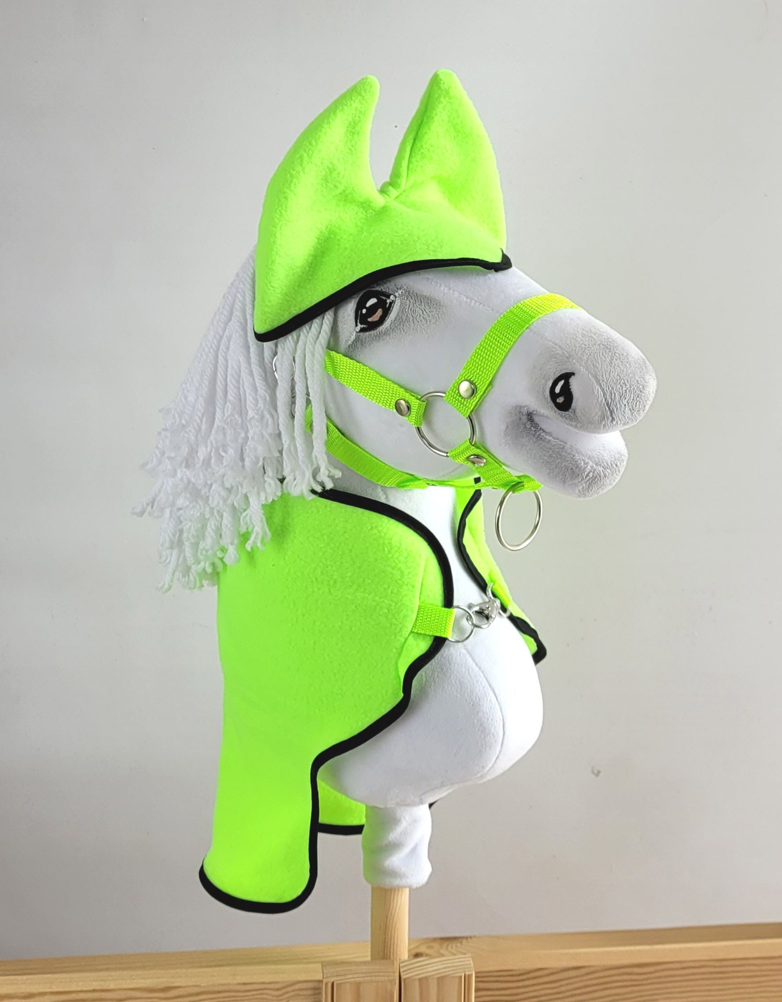 Zestaw dla Hobby Horse uniwersalny A4 i A5: polarowa derka + nauszniki – neon green