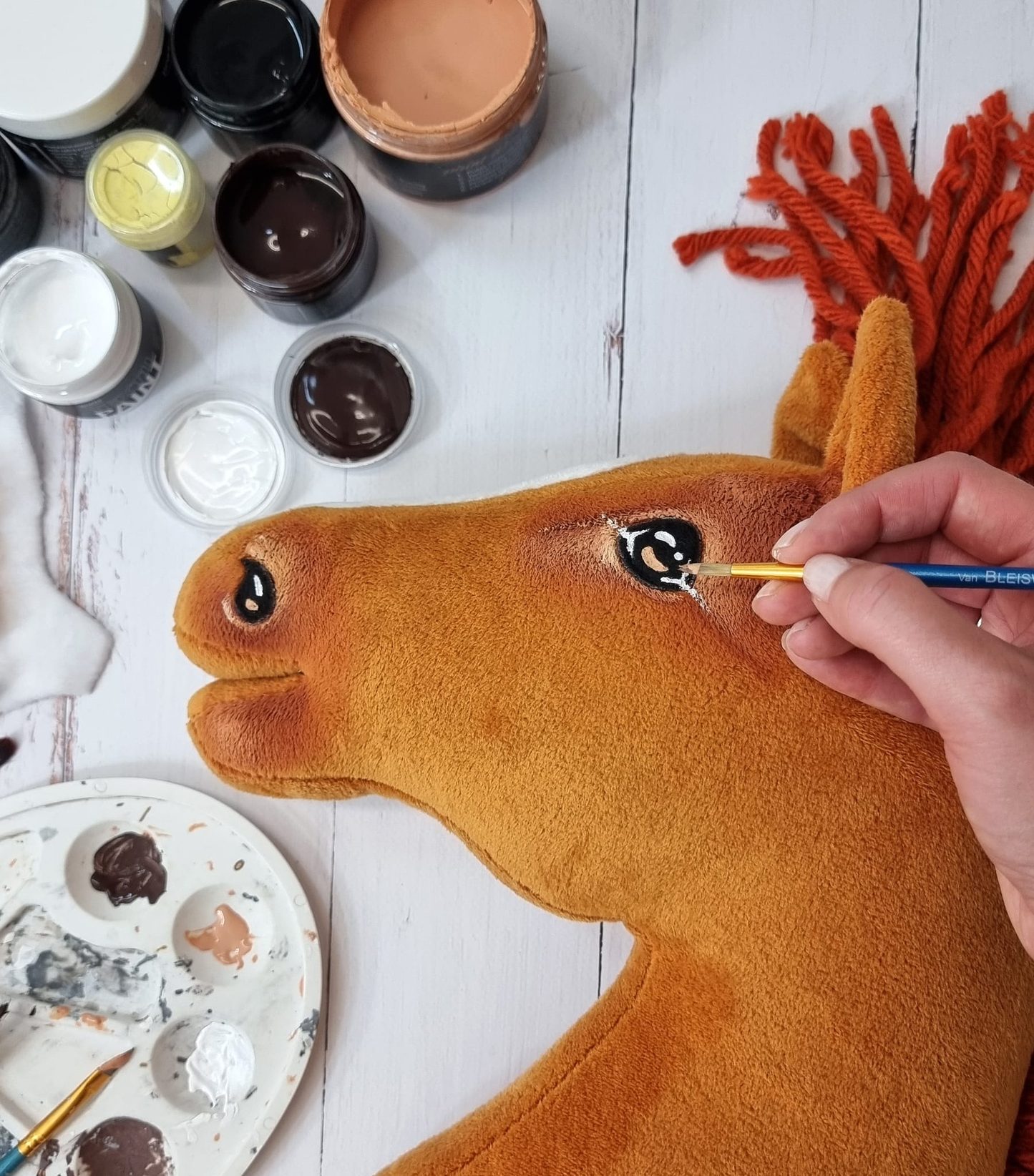 Hobby Horse Duży koń na kiju Premium - kasztan A3