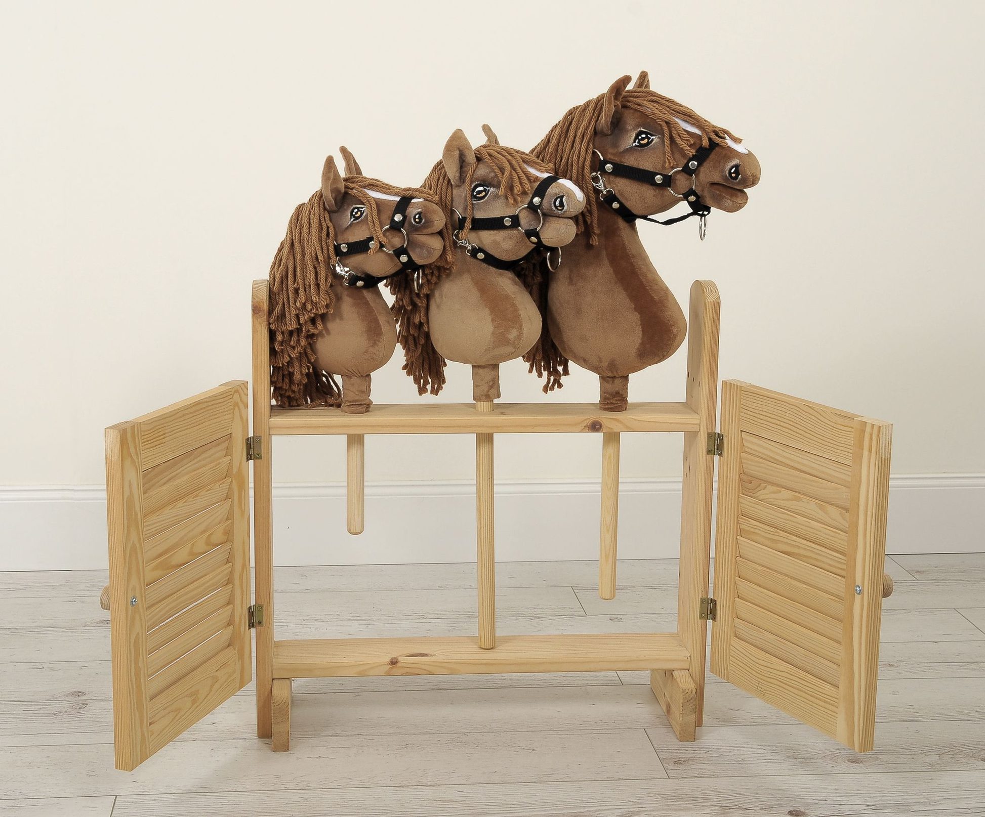 Hobby Horse Mały koń na kiju Premium tarantowaty biało-brązowy z białą grzywą A5